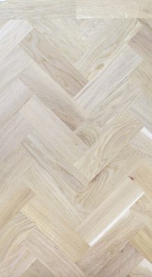 Fine Quality Solid Herringbone Parquet Wood Floors - 22 x 70 x 230mm Rustic Grade