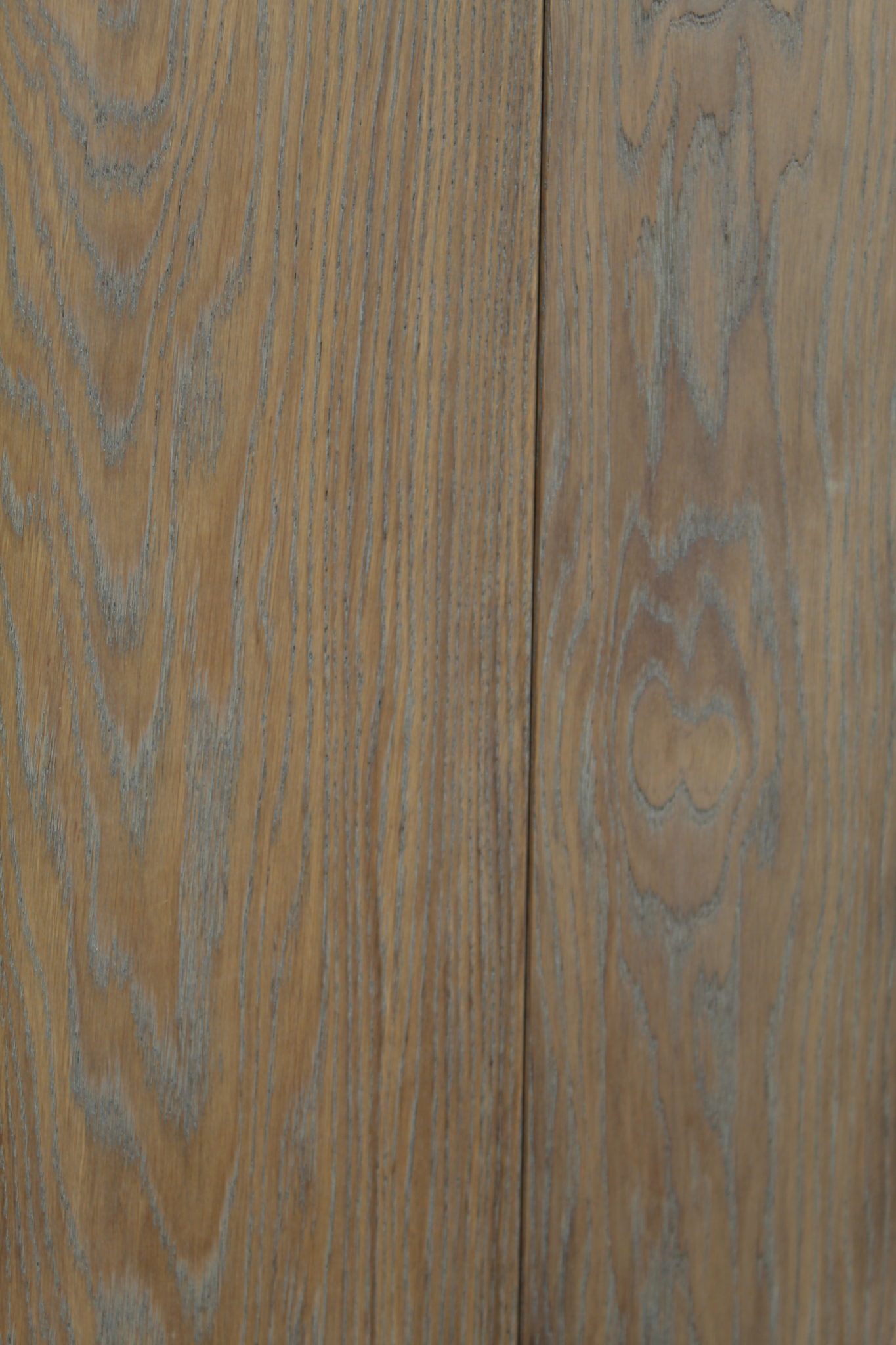 Fine Quality Wide Engineered Oak Wood Flooring with Grey Tone Hardwax